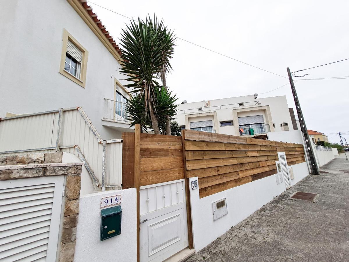 Cloud To Chill Surfhouse Baleal Vandrerhjem Ferrel  Eksteriør bilde