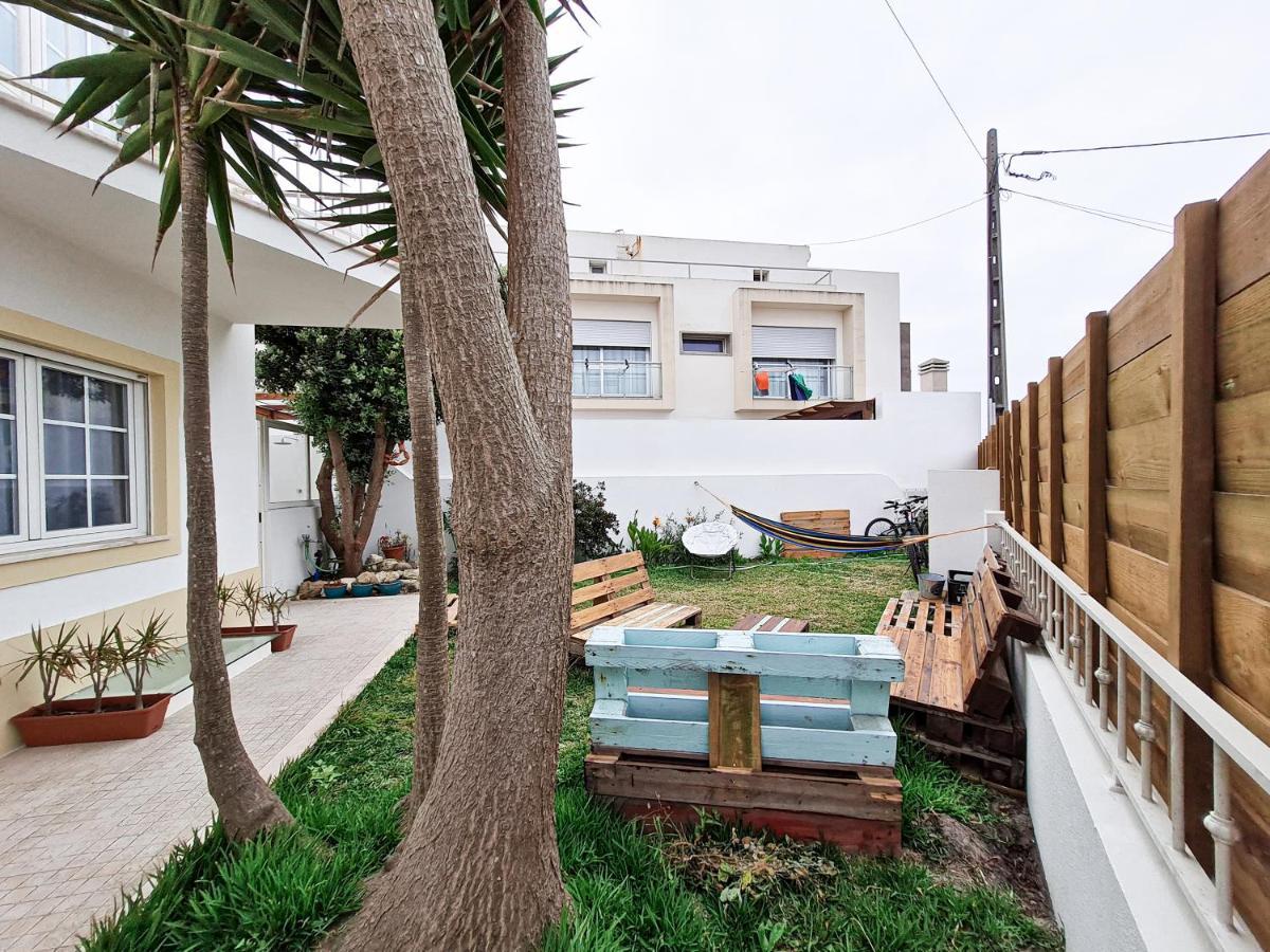Cloud To Chill Surfhouse Baleal Vandrerhjem Ferrel  Eksteriør bilde