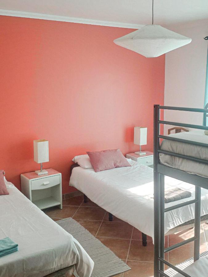 Cloud To Chill Surfhouse Baleal Vandrerhjem Ferrel  Eksteriør bilde