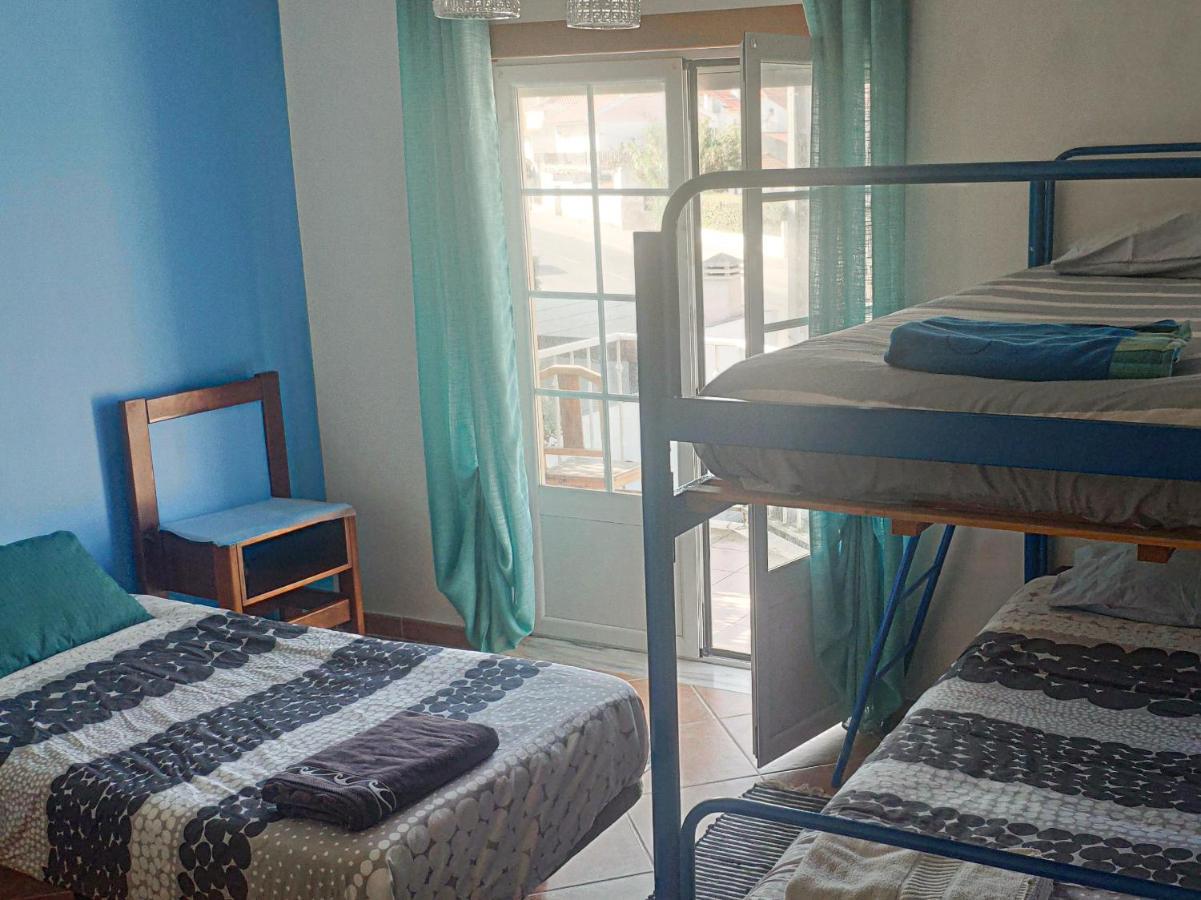 Cloud To Chill Surfhouse Baleal Vandrerhjem Ferrel  Eksteriør bilde